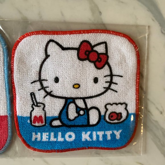 Lot of 3 vintage Hello Kitty towels - Picture 7 of 7